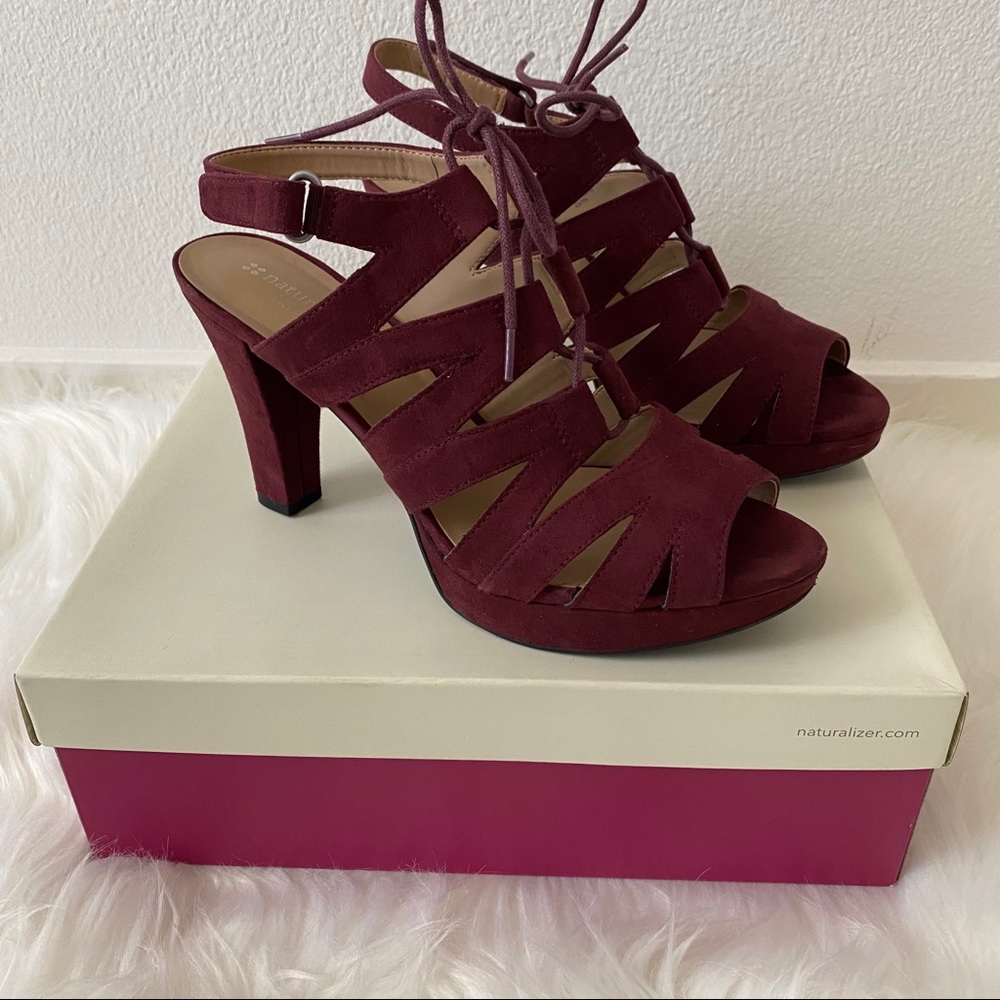 Naturalizer Kappa Heels